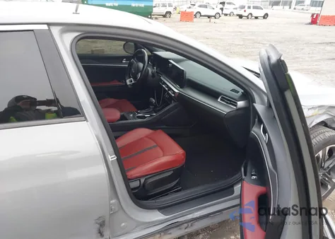 2022 Kia K5 Gt-Line z USA, uszkodzony, nr VIN 5XXG64J27NG153114